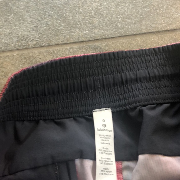 Women’s lululemon shorts - Picture 3 of 5